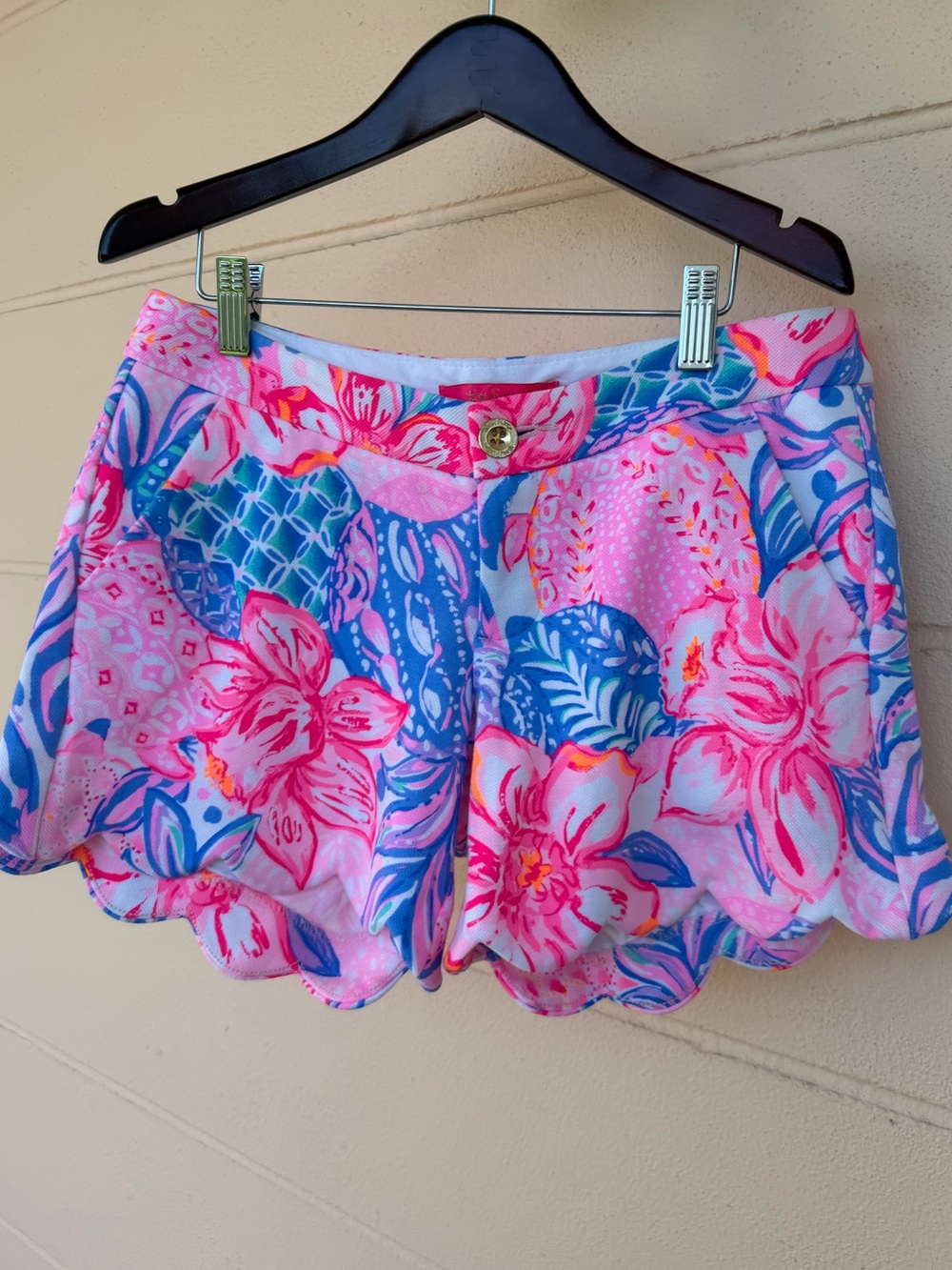 Lilly Pulitzer Pink & Blue Floral Scallop-Hem Shorts size 0